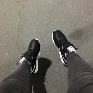 Meet your Posher, Celena